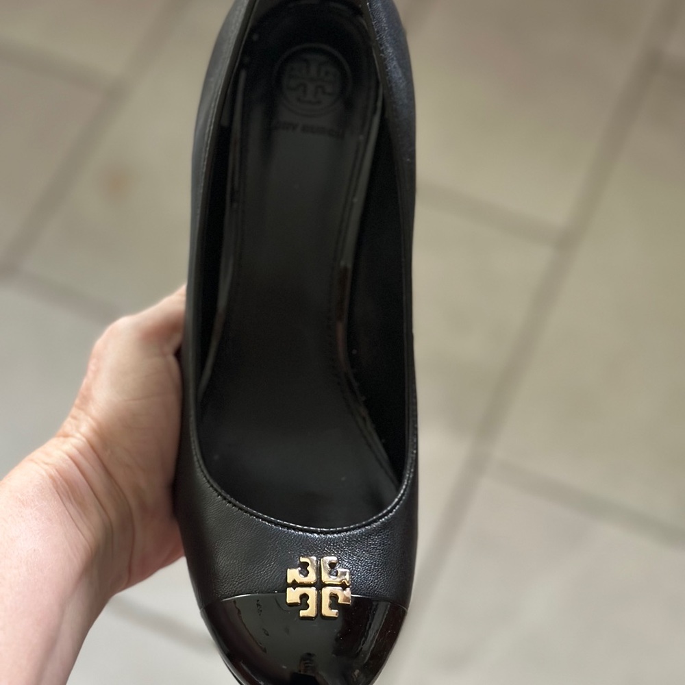 Tory Burch- worn once - Womens Jolie Black Leather Wedge Pump Heels Size 9M